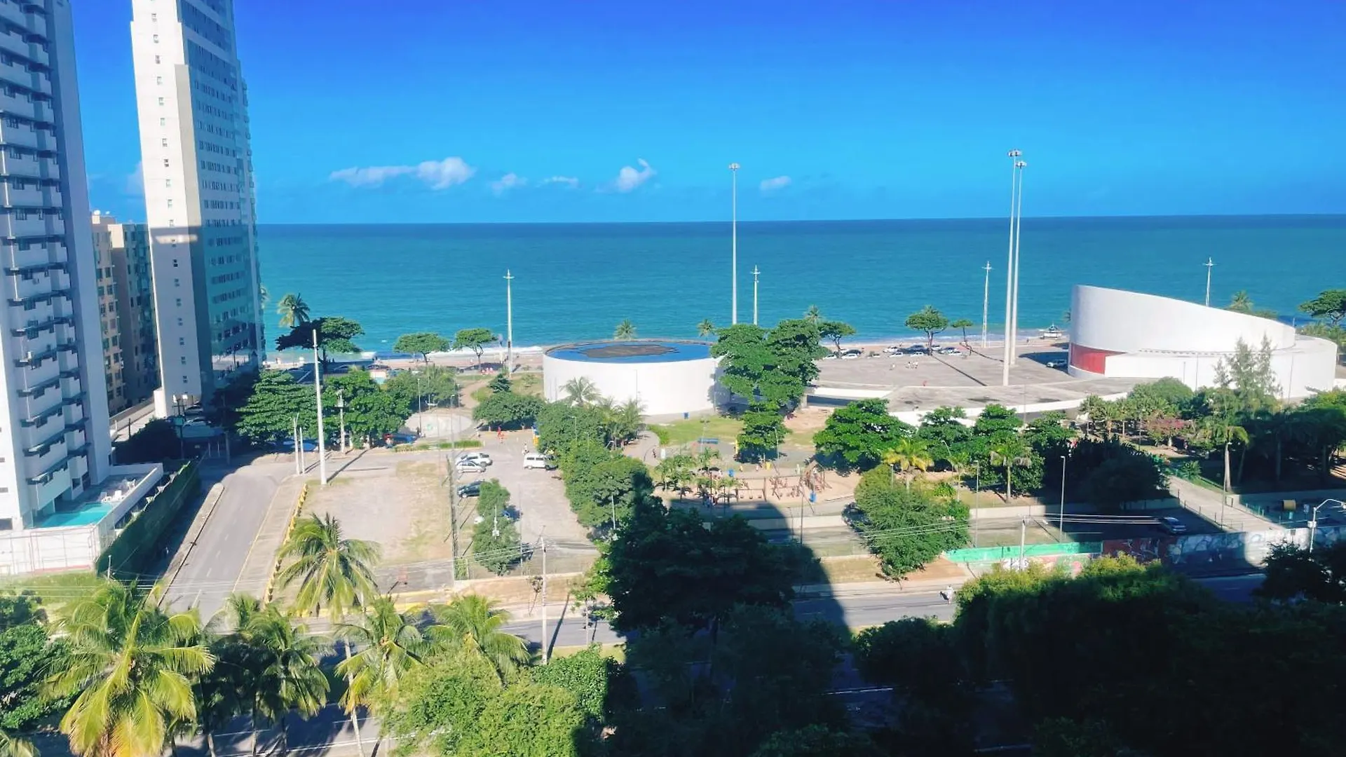 Flat Soho Frente Na Praia De Boa Viagem Recife